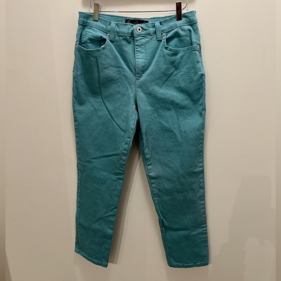 GLORIA VANDERBILT | Teal Coloured Straight Leg Jeans - Picture 1 of 4